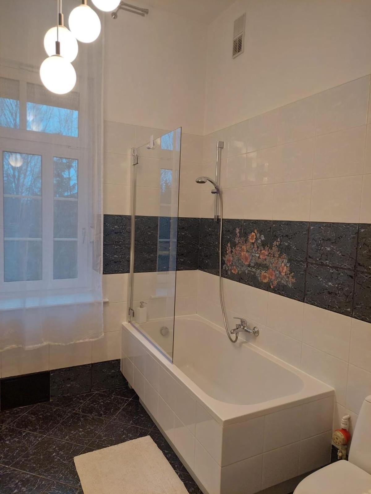 Szwajcarka Willa Z Sauna I Jacuzzi Кудова-Здрой Екстериор снимка