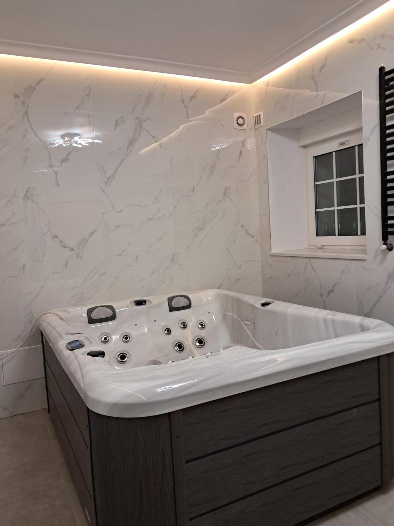 Szwajcarka Willa Z Sauna I Jacuzzi Кудова-Здрой Екстериор снимка