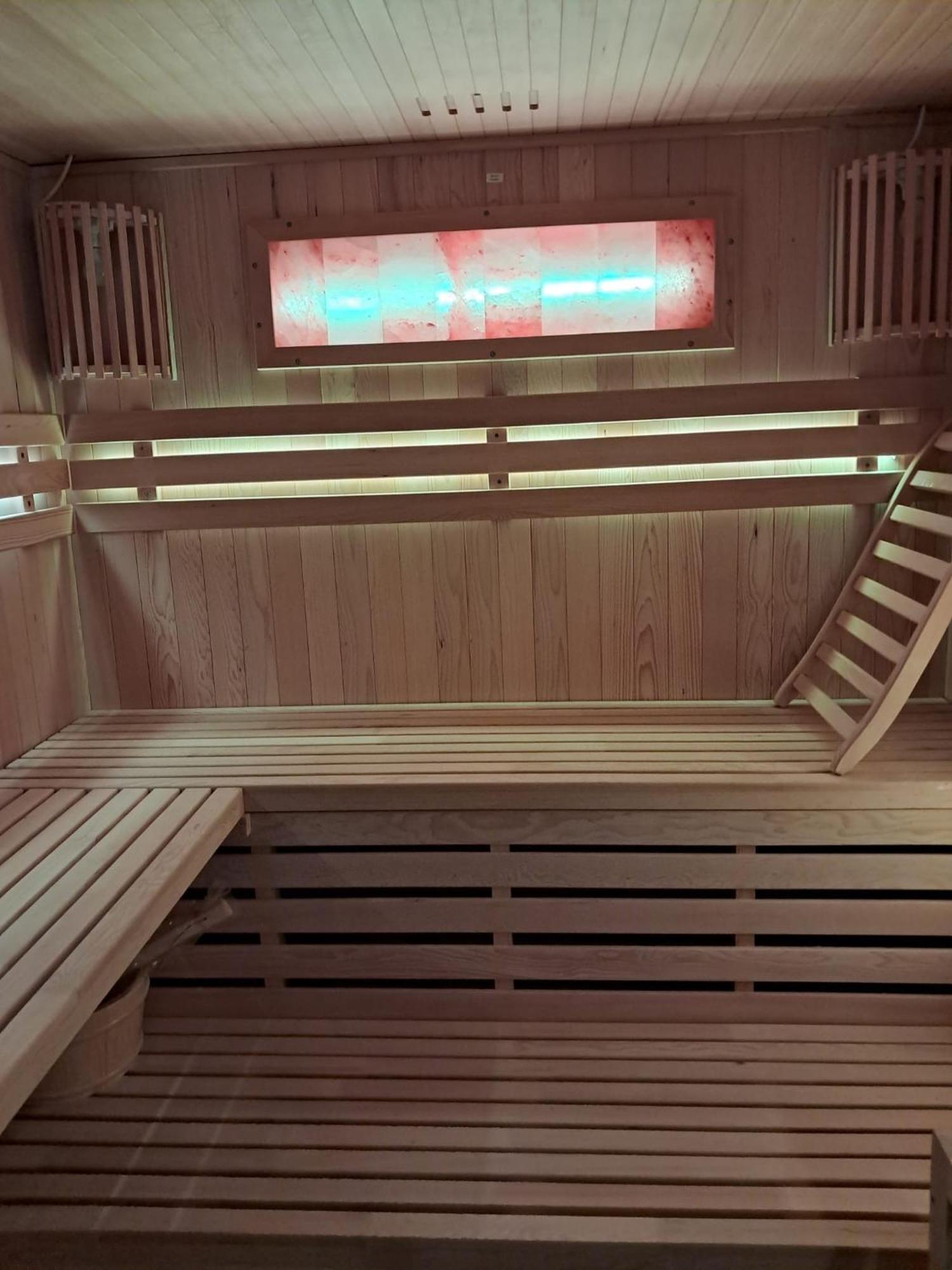 Szwajcarka Willa Z Sauna I Jacuzzi Кудова-Здрой Екстериор снимка